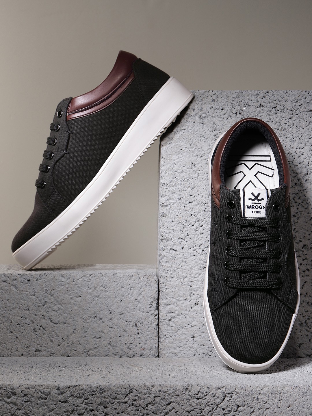 

WROGN Men Round Toe Sneakers, Black
