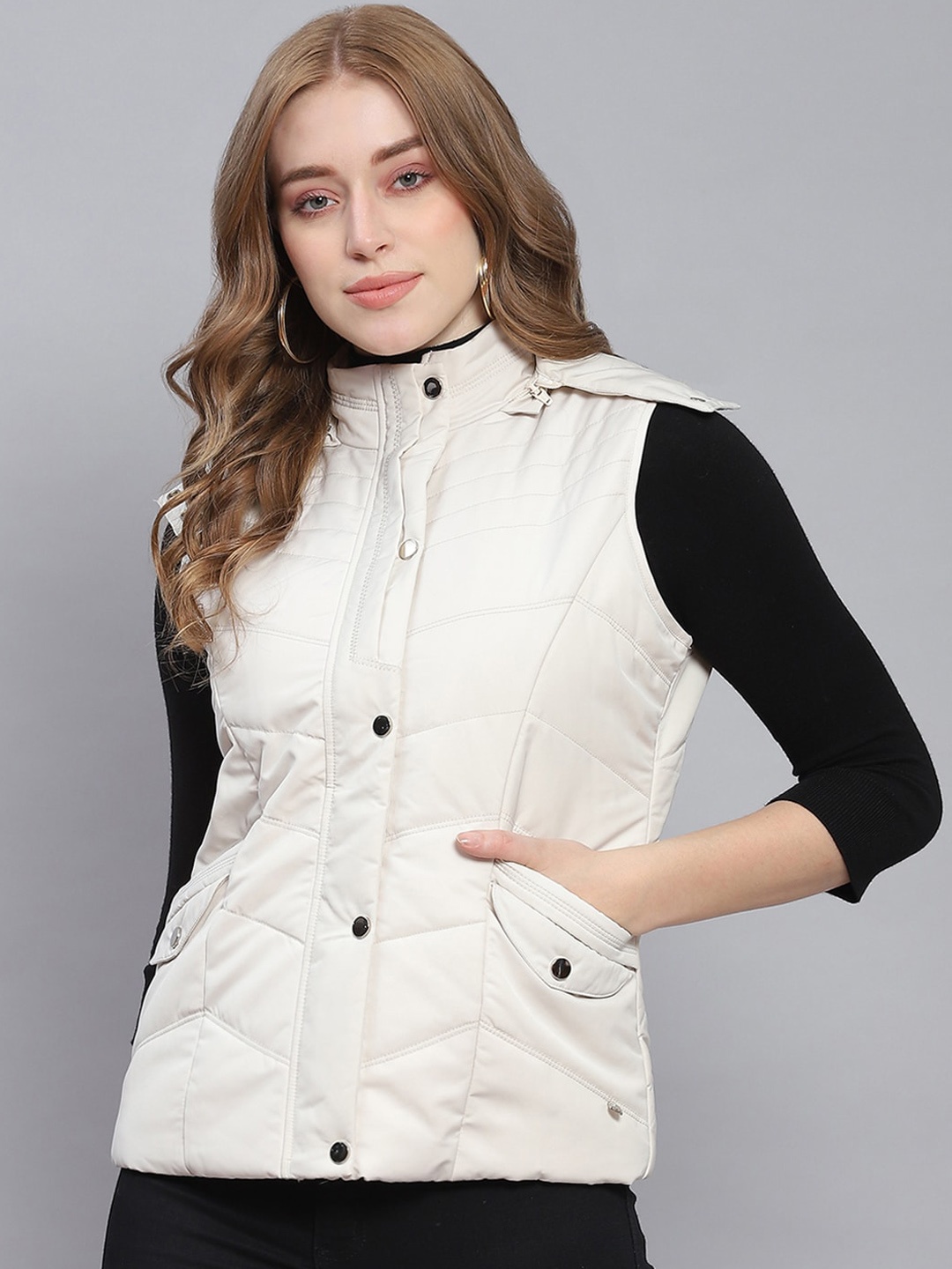 

Monte Carlo Lightweight Sleeveless Hooded Padded Jacket, Off white