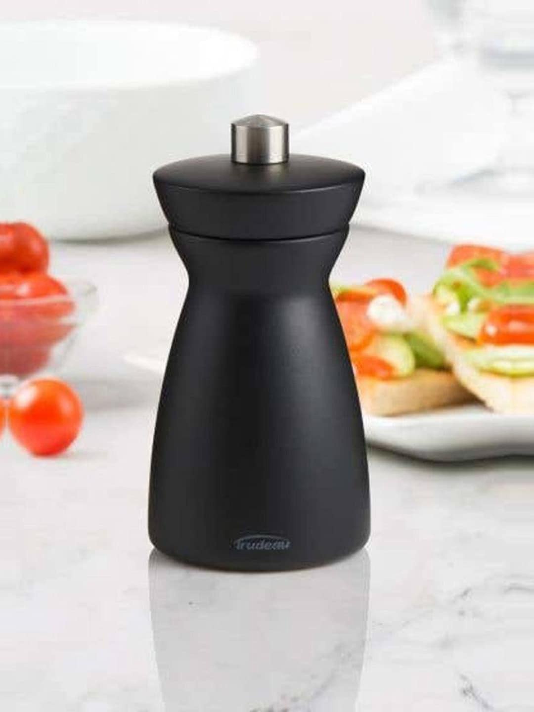 

Trudeau Matte Black York Pepper Mill