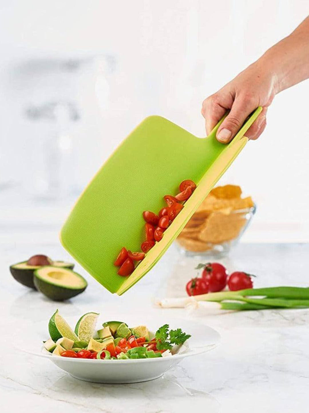 

Trudeau Green Foldable Cutting Board