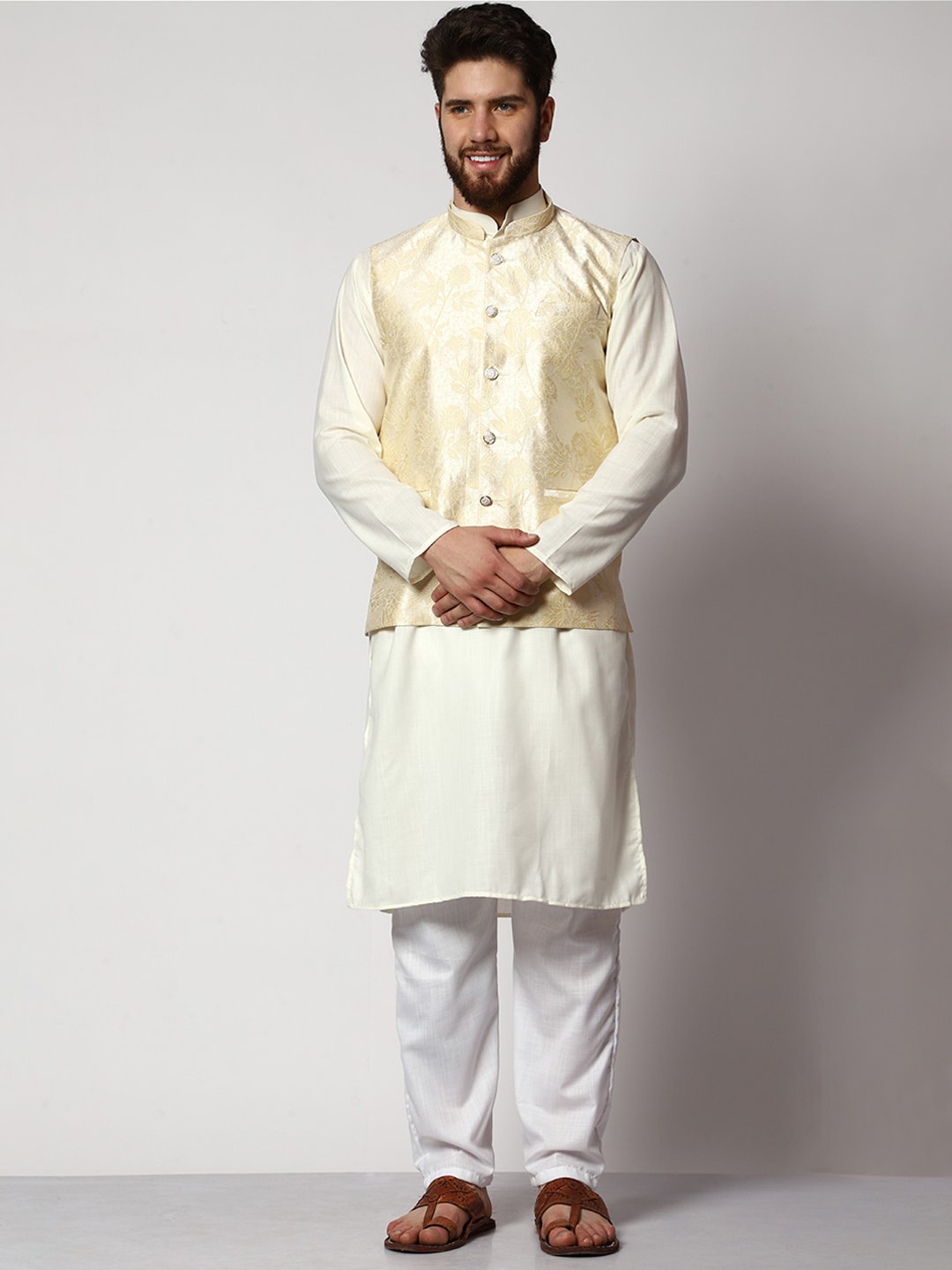 

MAG Mandarin Collar Regular Kurta with Pyjamas & Woven Design Nehru Jacket, Cream