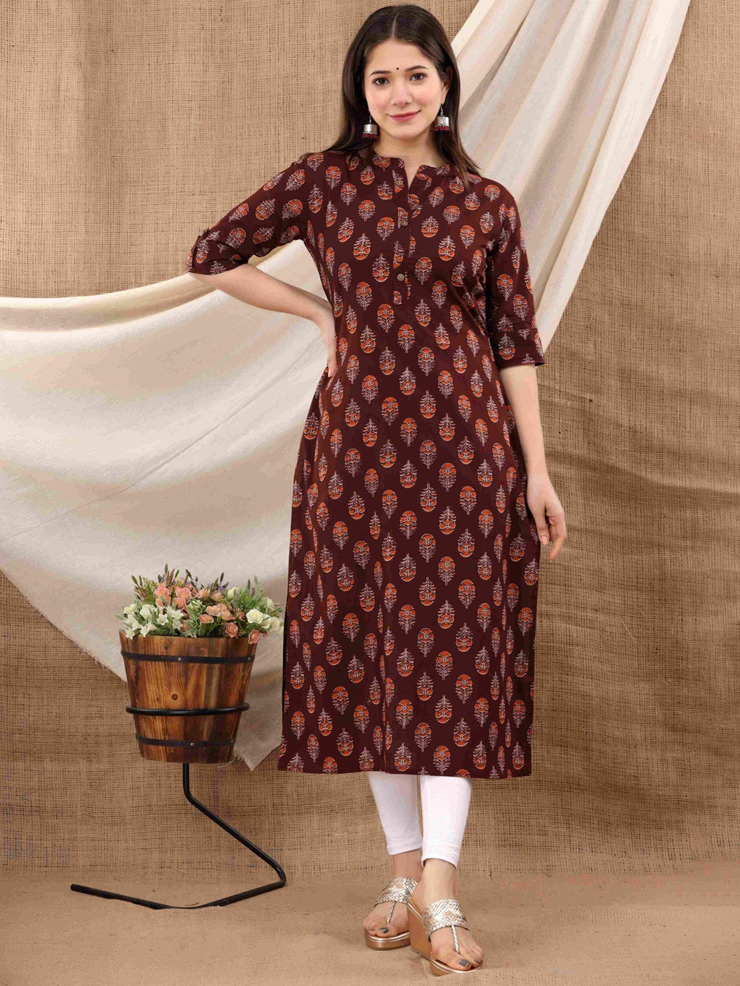 

Nishika Floral Printed Mandarin Collar Cotton Straight Kurta, Brown