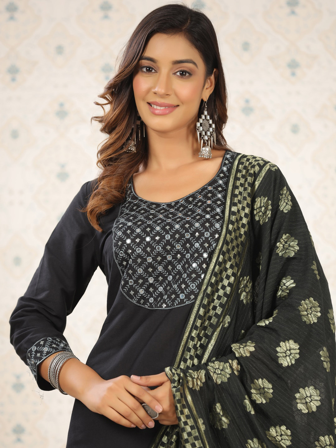 

Ode by House of Pataudi Ethnic Motifs Embroidered Regular Kurta with Trousers & Dupatta, Black