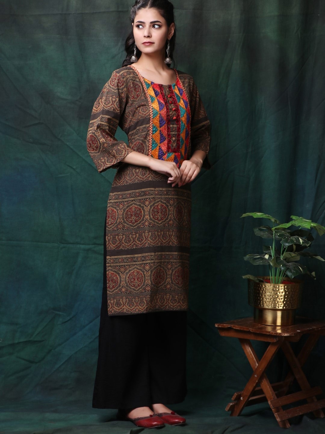 

Trinjann Ethnic Motifs Printed Pure Cotton Kurta, Brown