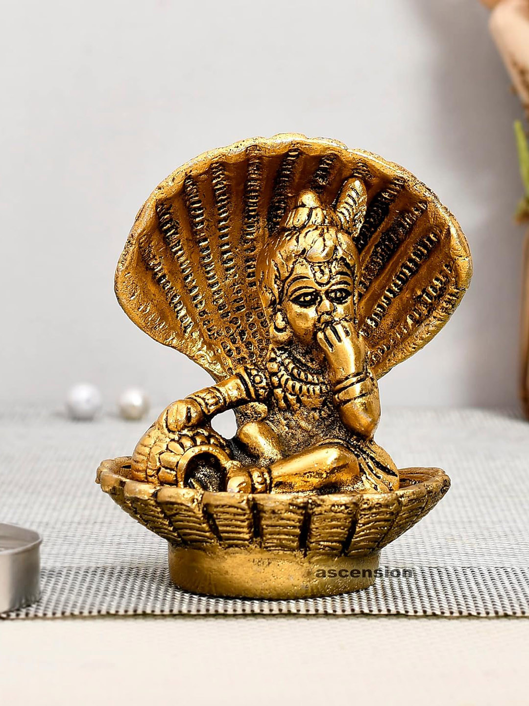 

Ascension Gold Plated Seep Shell Krishna Showpiece
