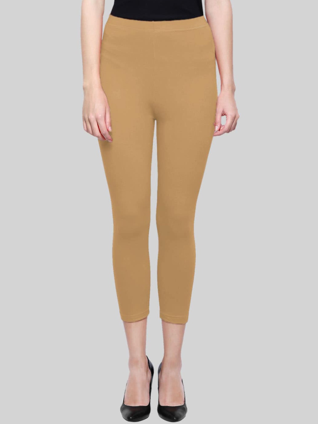 

SAUNDARYA Calf Length leggings, Beige