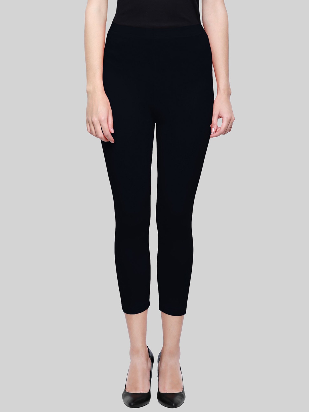 

SAUNDARYA Calf-Length Stretch Fit Leggings, Black