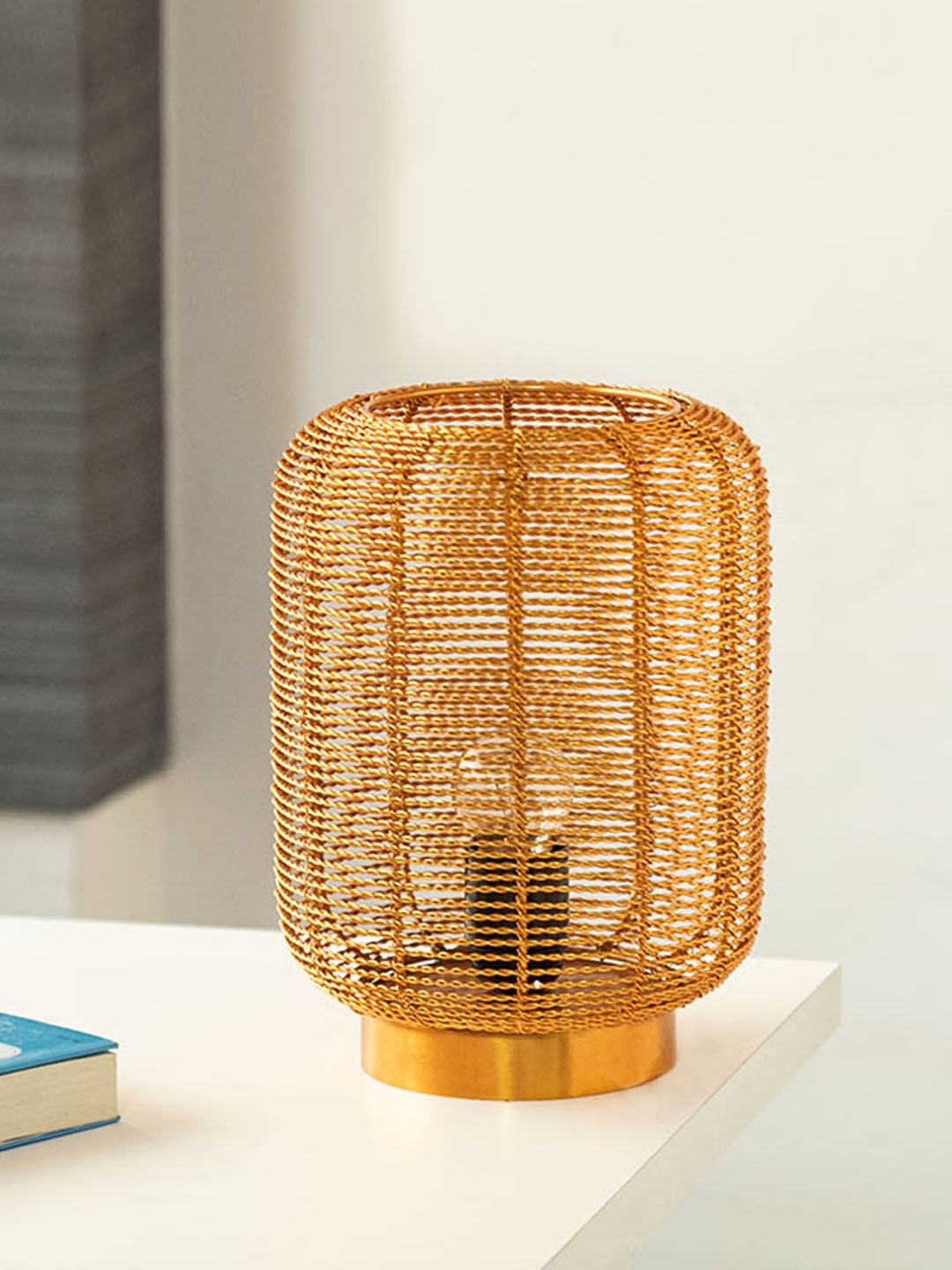 

ExclusiveLane Golden Textured Table Lamp, Gold