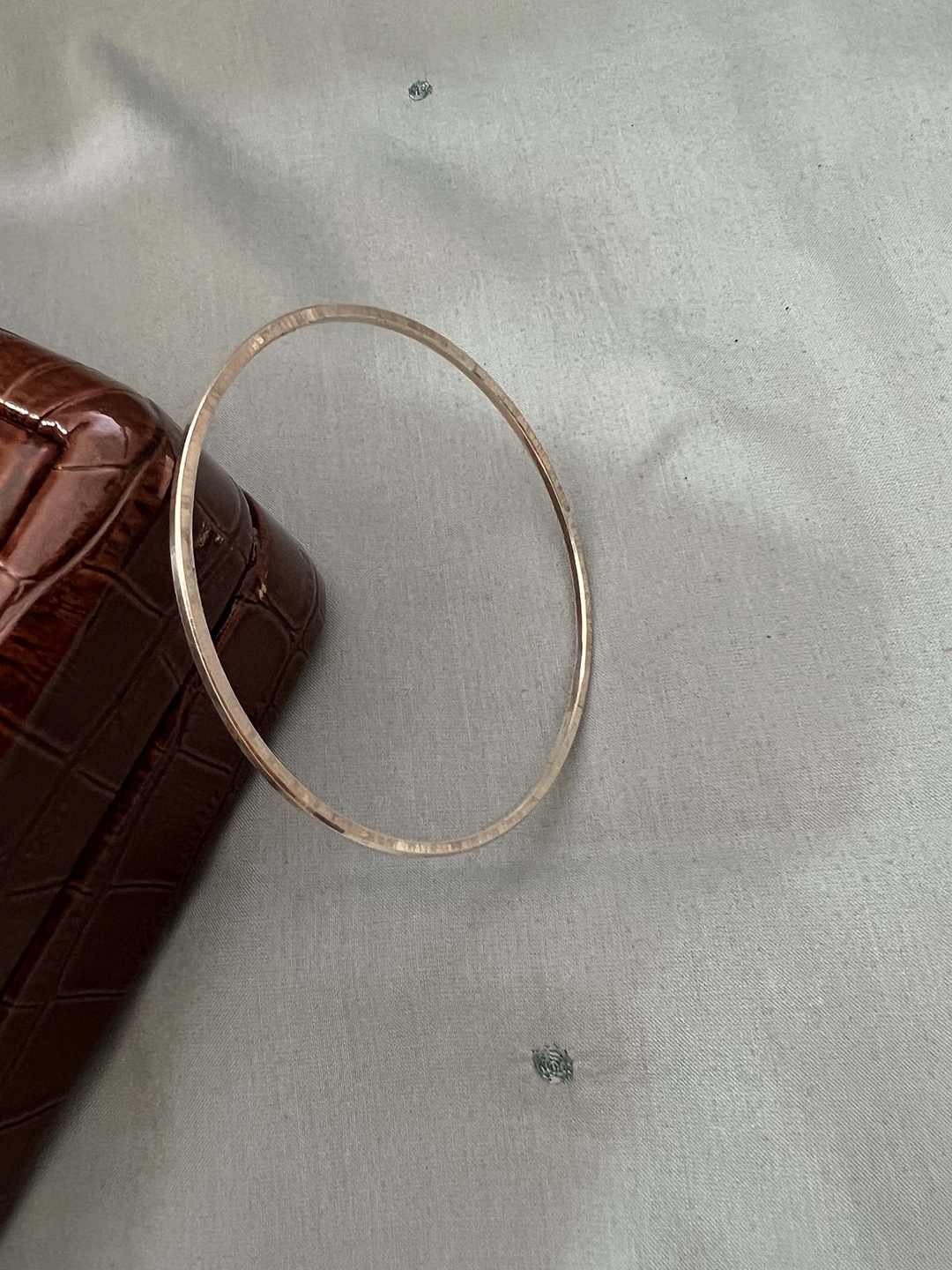 

Arte Jewels 925 Sterling Silver Sleek Design Bangle