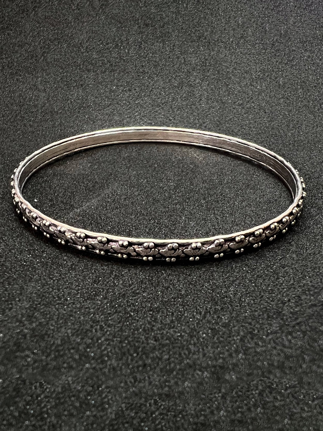 

Arte Jewels 925 Oxidised Silver Bangle