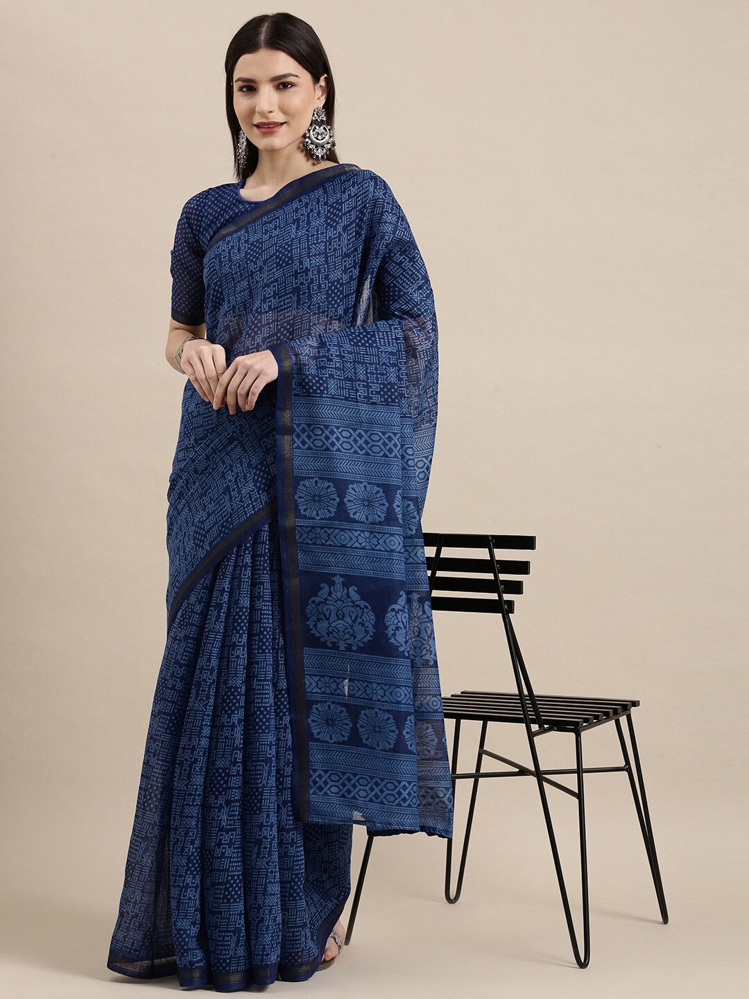 

KALINI Ethnic Motifs Printed Zari Block Print Saree, Navy blue