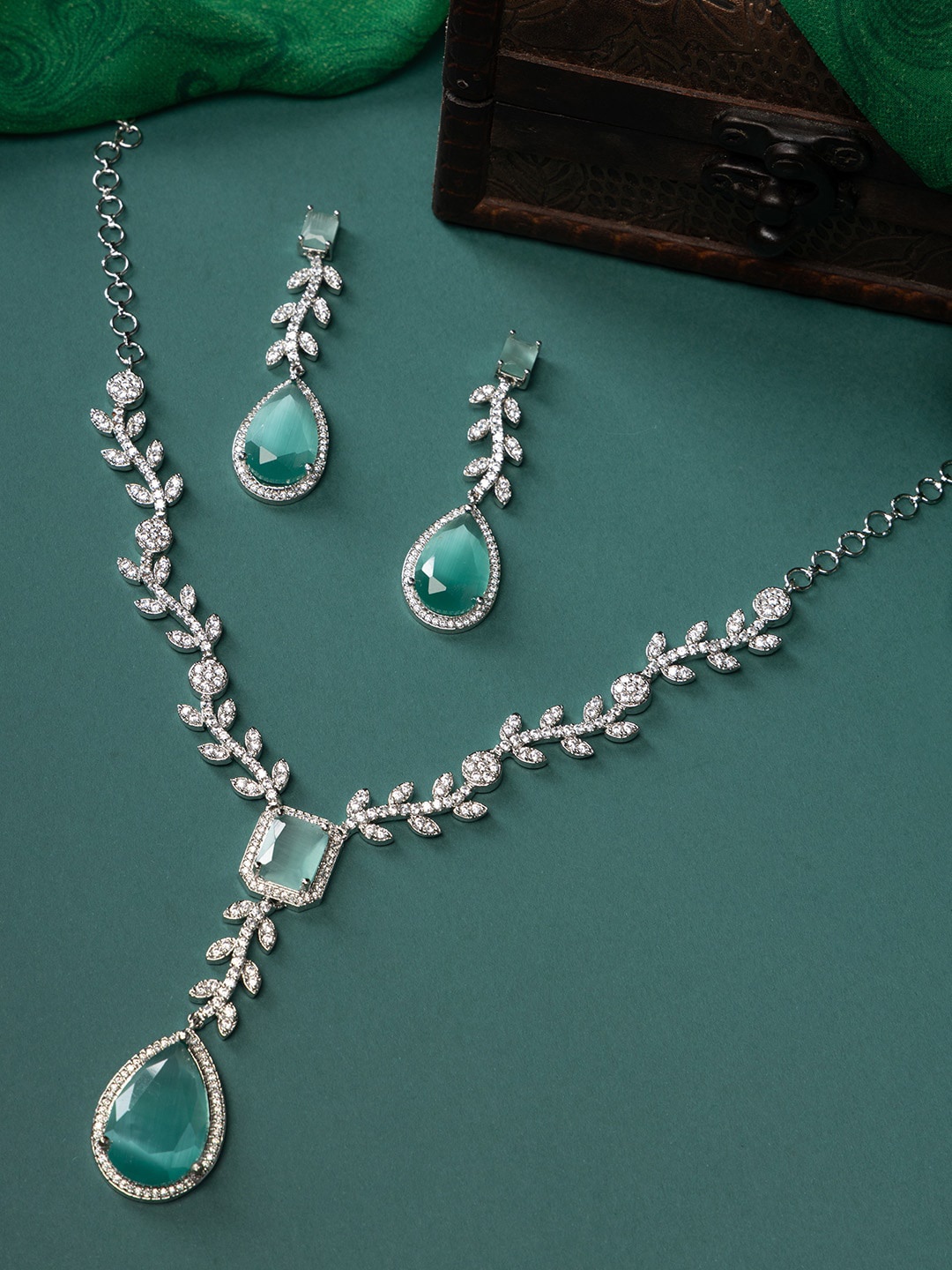 

justpeachy Rhodium-Plated AD-Studded Jewellery Set, Silver
