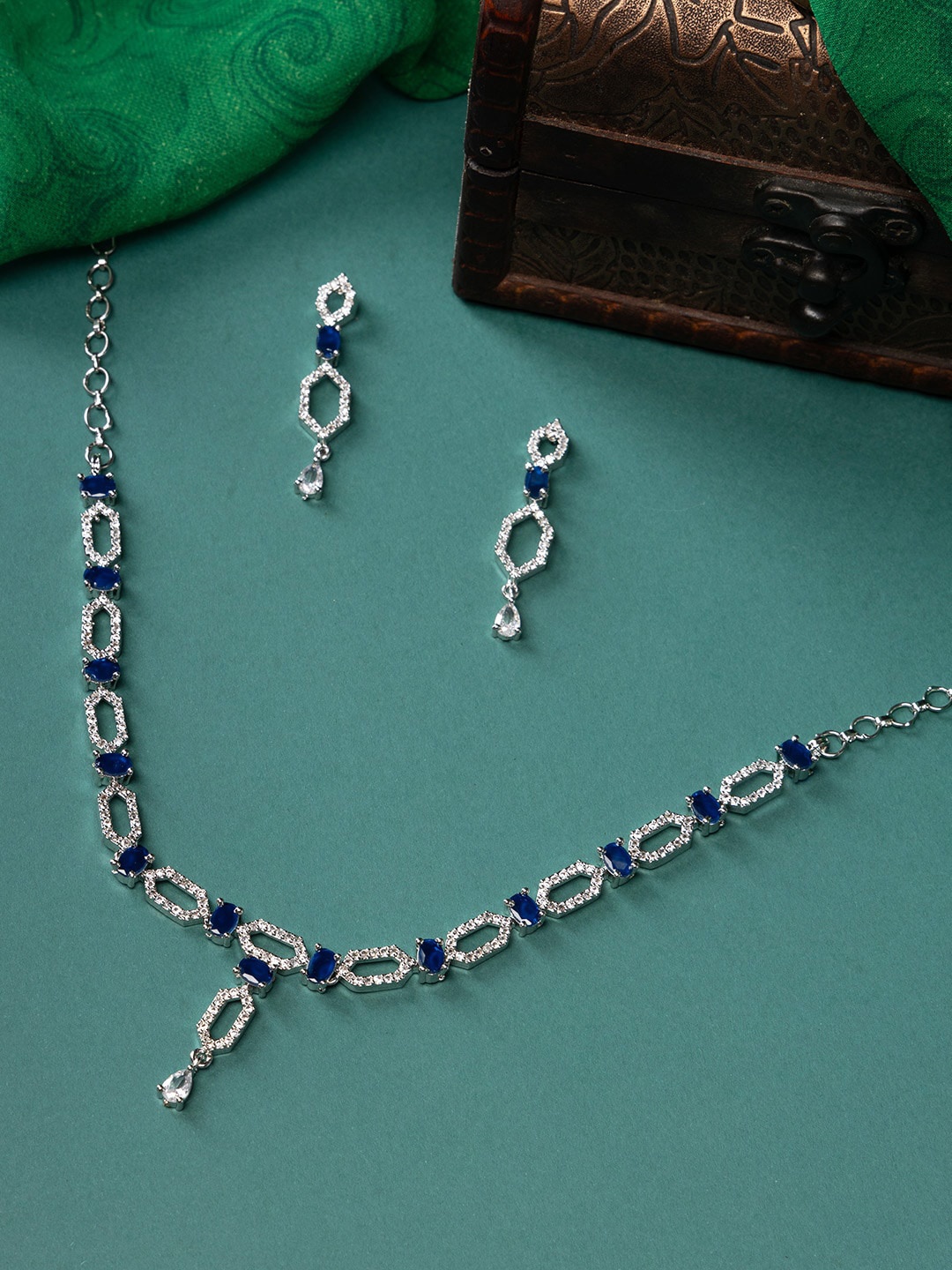 

justpeachy Rhodium-Plated American Diamond-Studded Necklace & Earrings, Silver