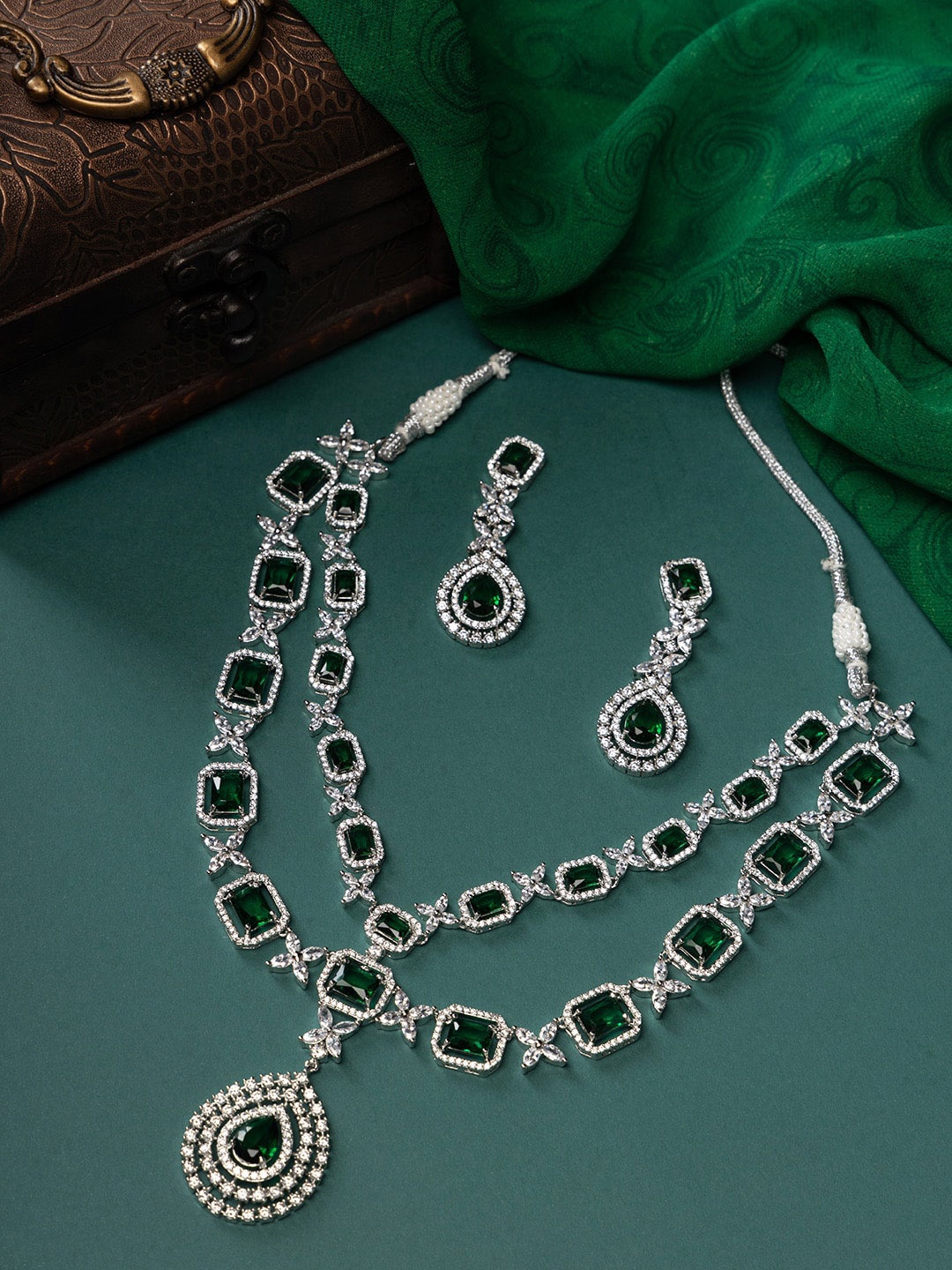 

justpeachy Rhodium-Plated American Diamond Studded Jewellery Set, Silver