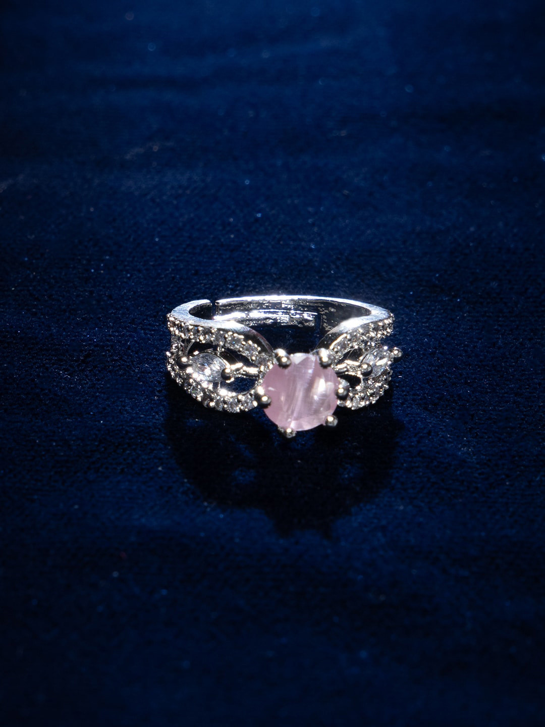 

justpeachy Rhodium-Plated AD Studded Finger Ring, Silver