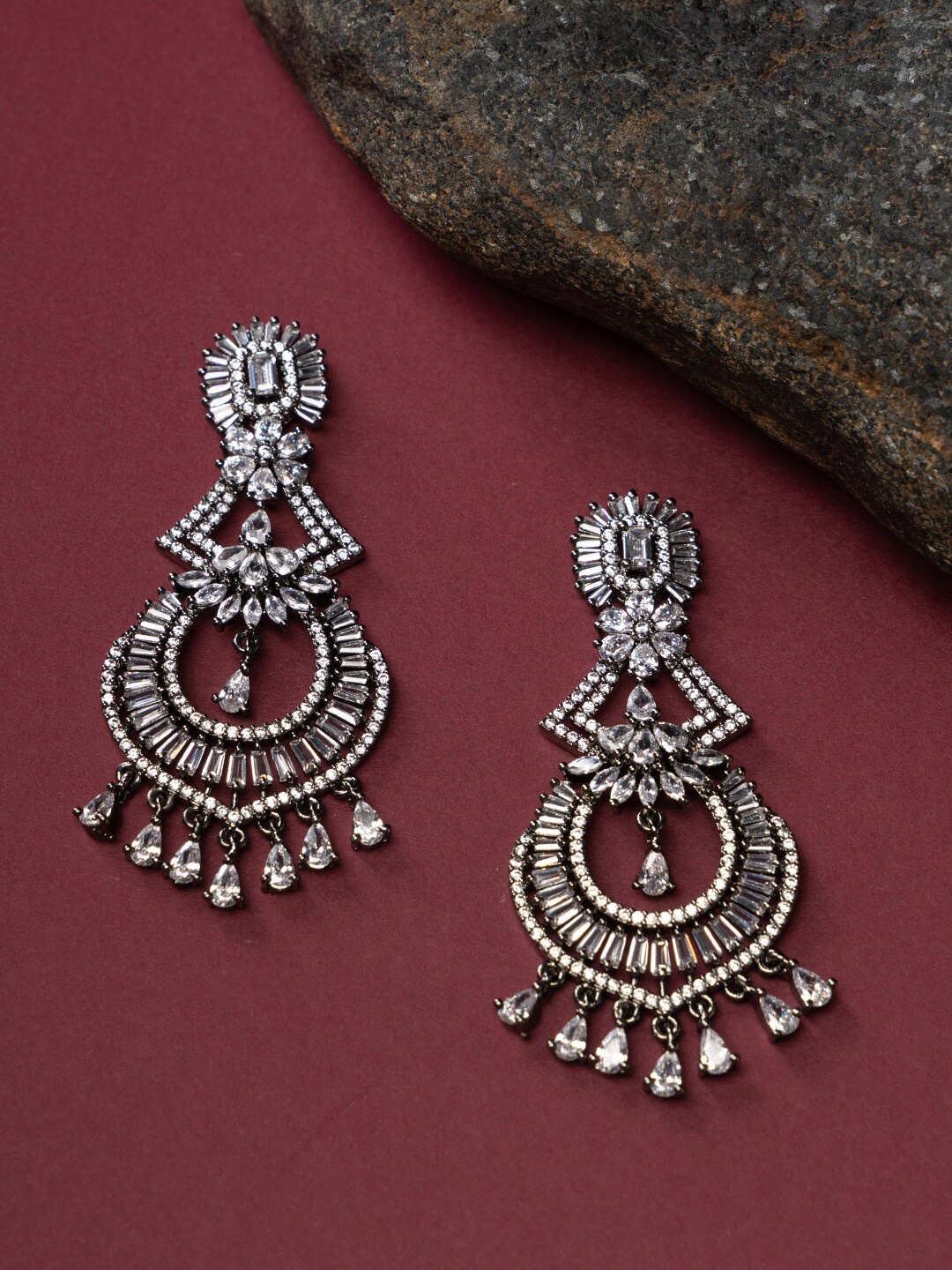 

justpeachy Silver-Toned Classic Drop Earrings