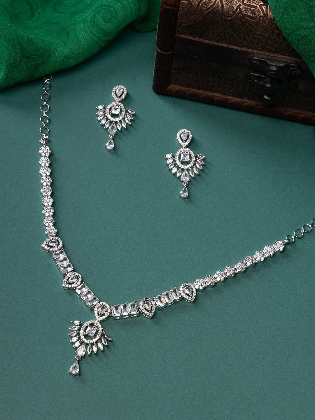 

justpeachy Rhodium-Plated AD-Studded Jewellery Set, Silver