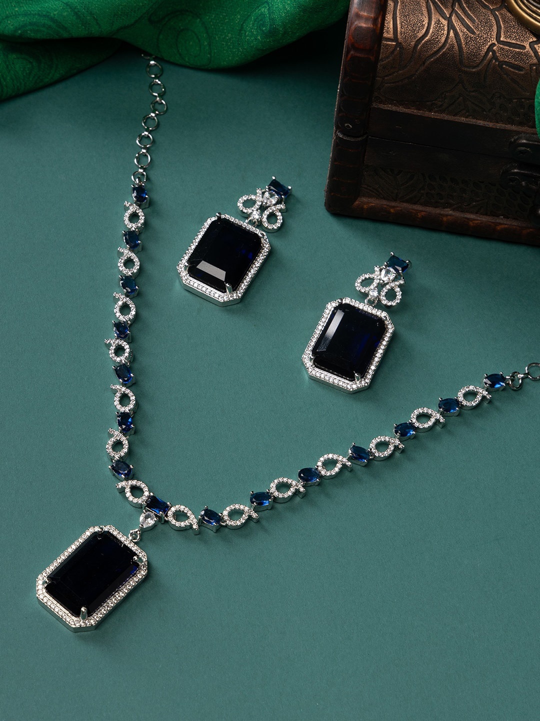

justpeachy Rhodium-Plated American Diamond Studded Jewellery Set, Silver