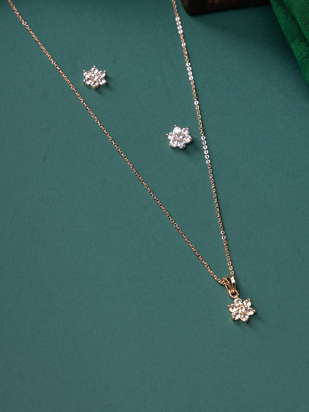 

justpeachy Rose Gold-Plated AD-Studded Jewellery Set