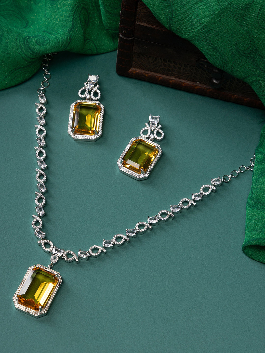 

justpeachy Rhodium-Plated American Diamond Studded Jewellery Set, Silver