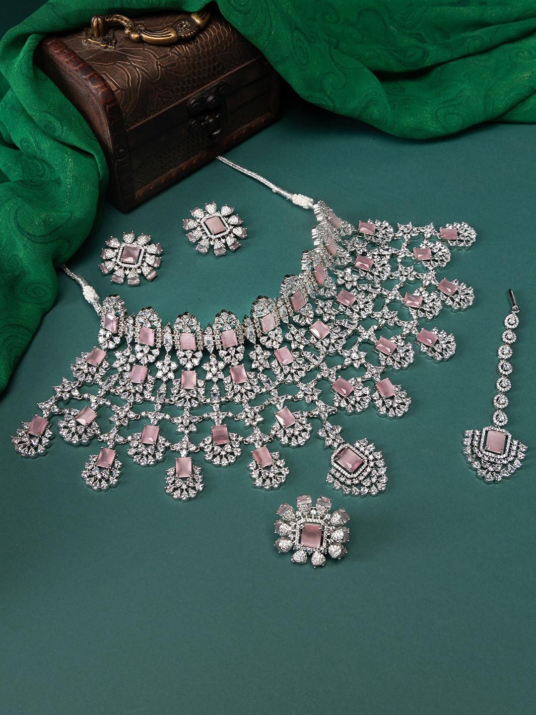 

justpeachy Rhodium-Plated AD-Studded Necklace & Earrings With Maang Tika, Silver