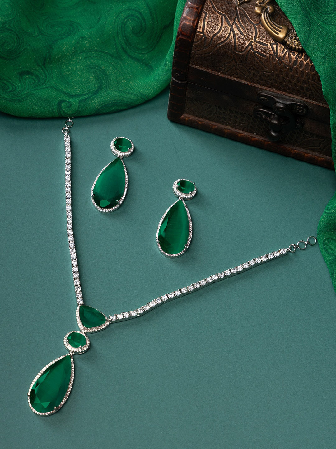 

justpeachy Rhodium-Plated American Diamond Studded Jewellery Set, Silver