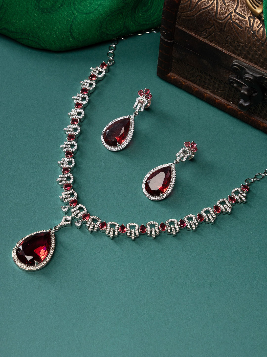 

justpeachy Rhodium-Plated AD-Studded Jewellery Set, Silver