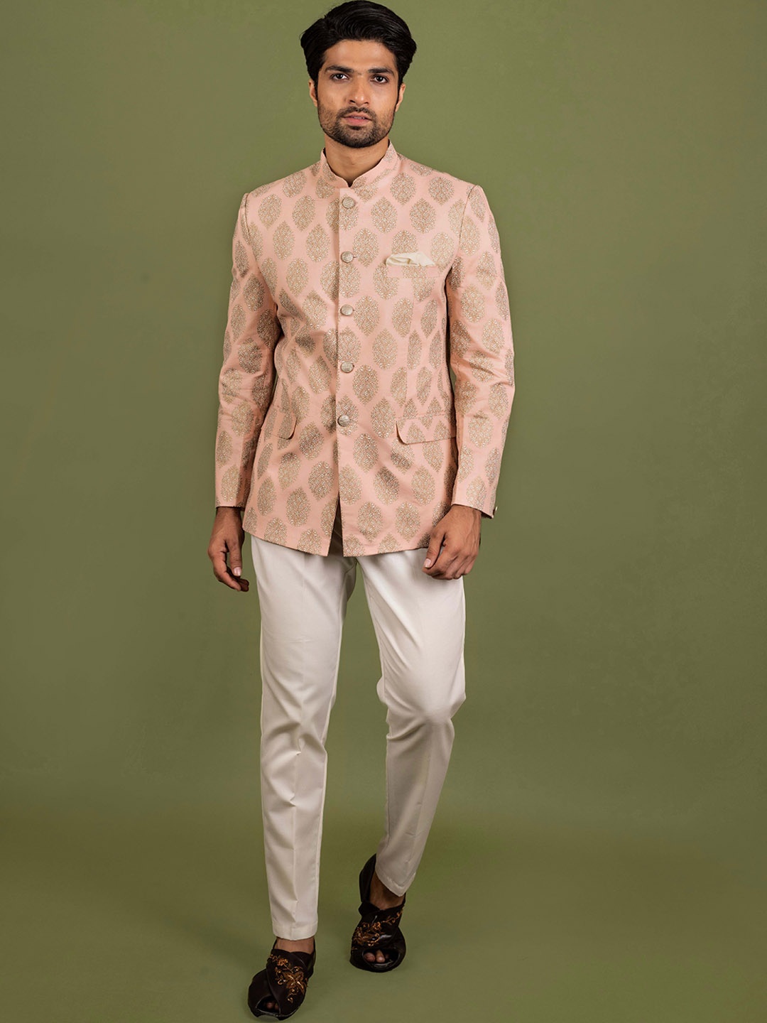 

KISAH Printed Slim Fit Jodhpuri Bandhgala & Trousers Set, Peach