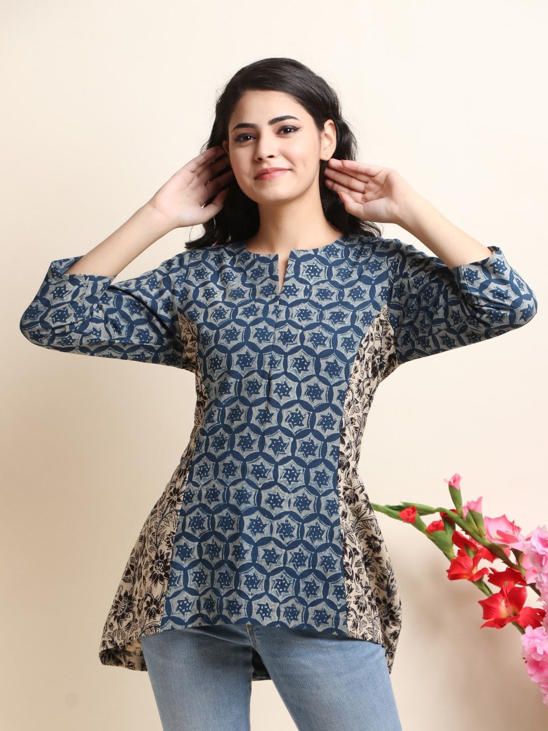 

Trinjann Floral Printed Thread Work Pure Cotton A-Line Kurti, Blue