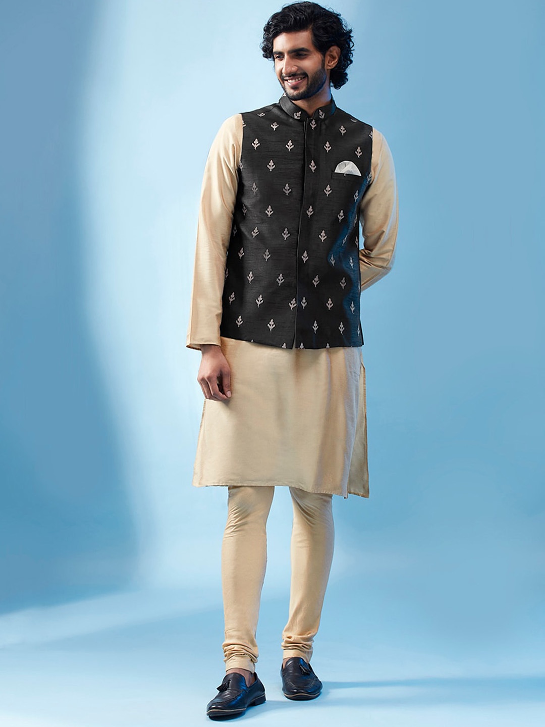 

KISAH Mandarin Collar Straight Kurta & Churidar With Nehru jacket, Black