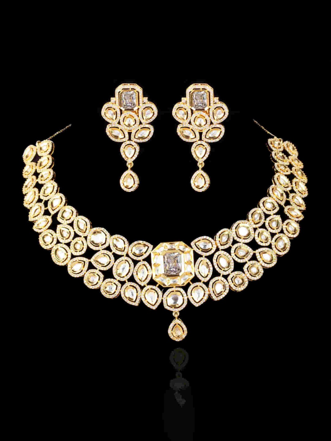 

Mirana Gold Plated Necklace & Earrings Set