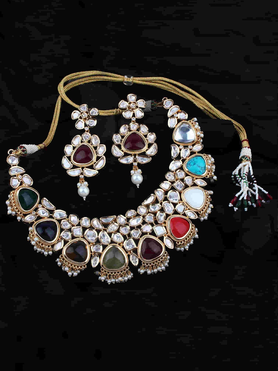 

Mirana Gold-Plated Kundan Studded Necklace & Earrings Set