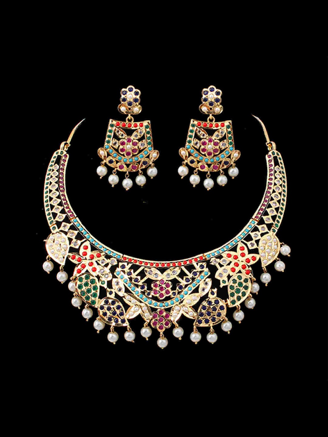 

Mirana Gold-Plated Kundan Studded Jewellery Set