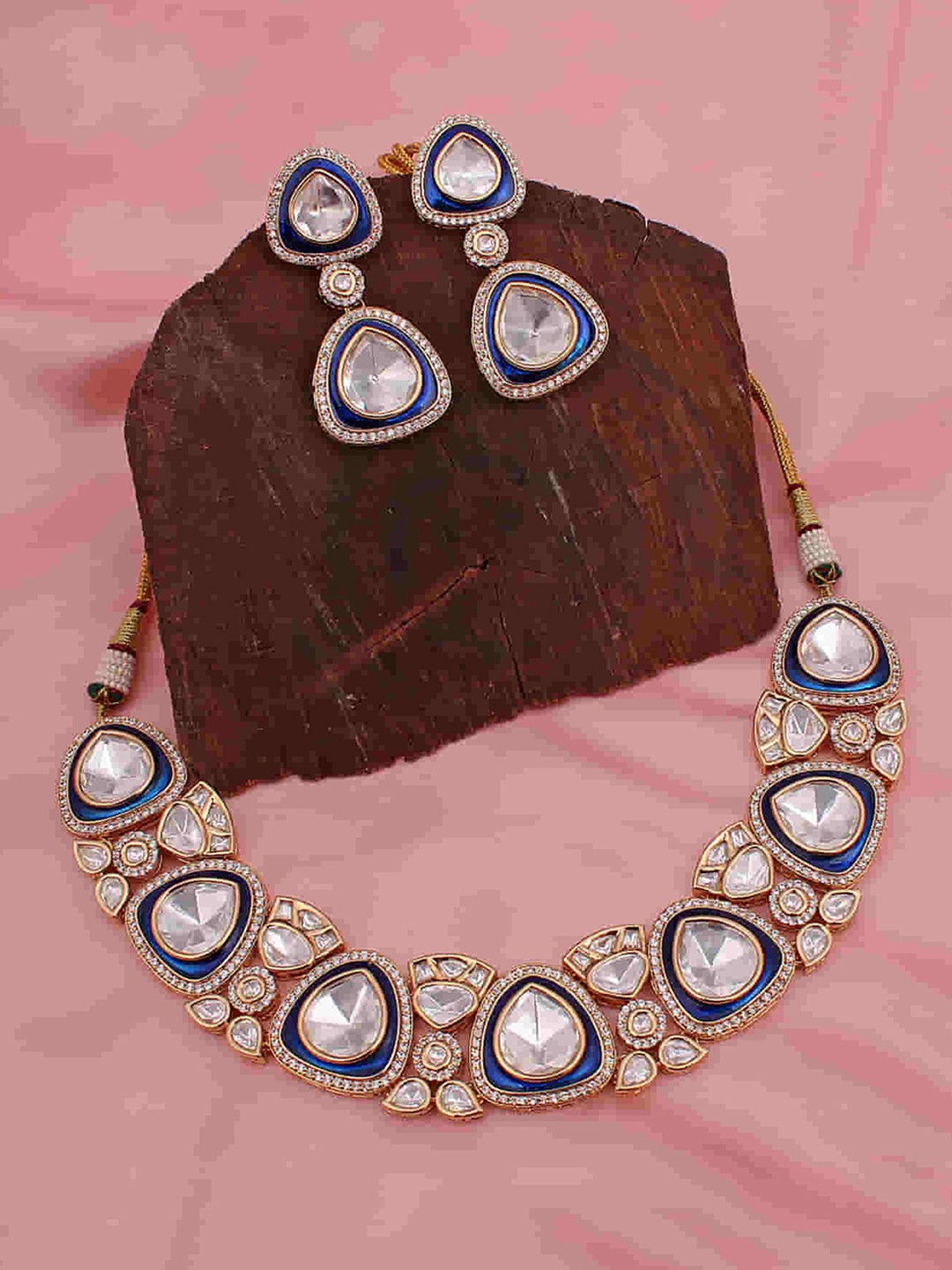 

Mirana Gold Plated Kundan Studded Jewellery Set