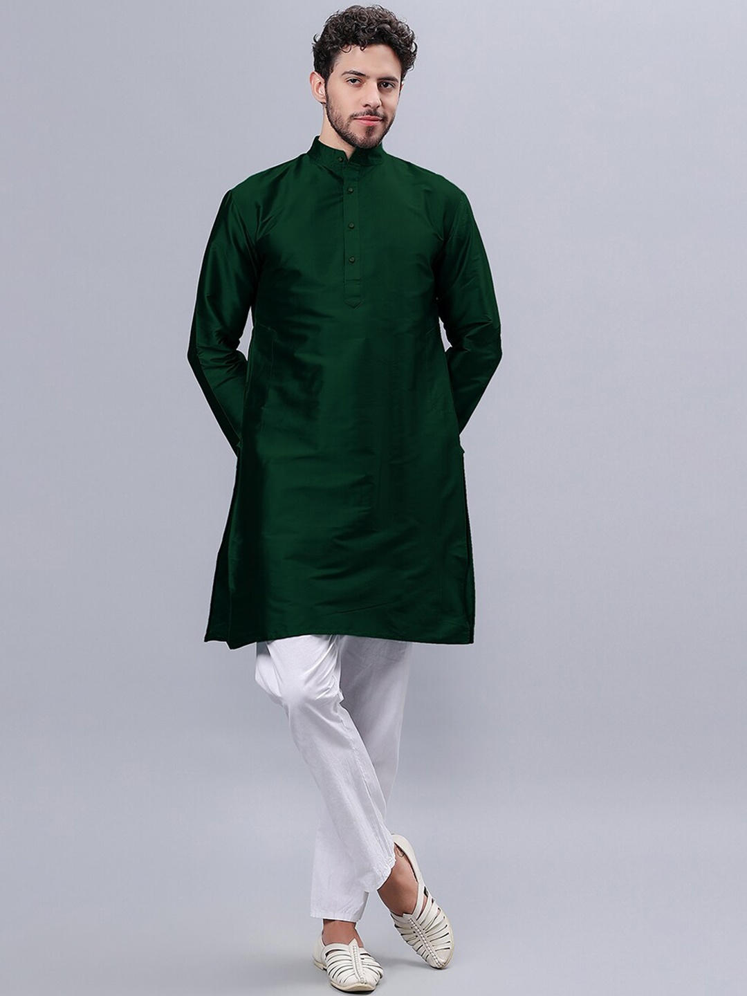 

Mad Over Print Mandarin Collar Straight Kurta, Green