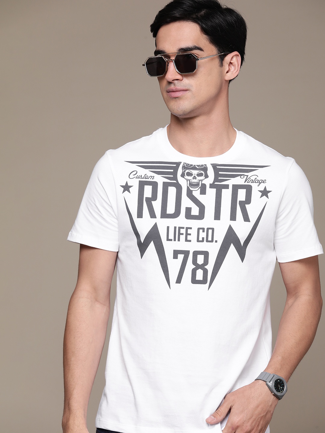 

The Roadster Lifestyle Co. Brand Logo Printed Pure Cotton T-shirt, White