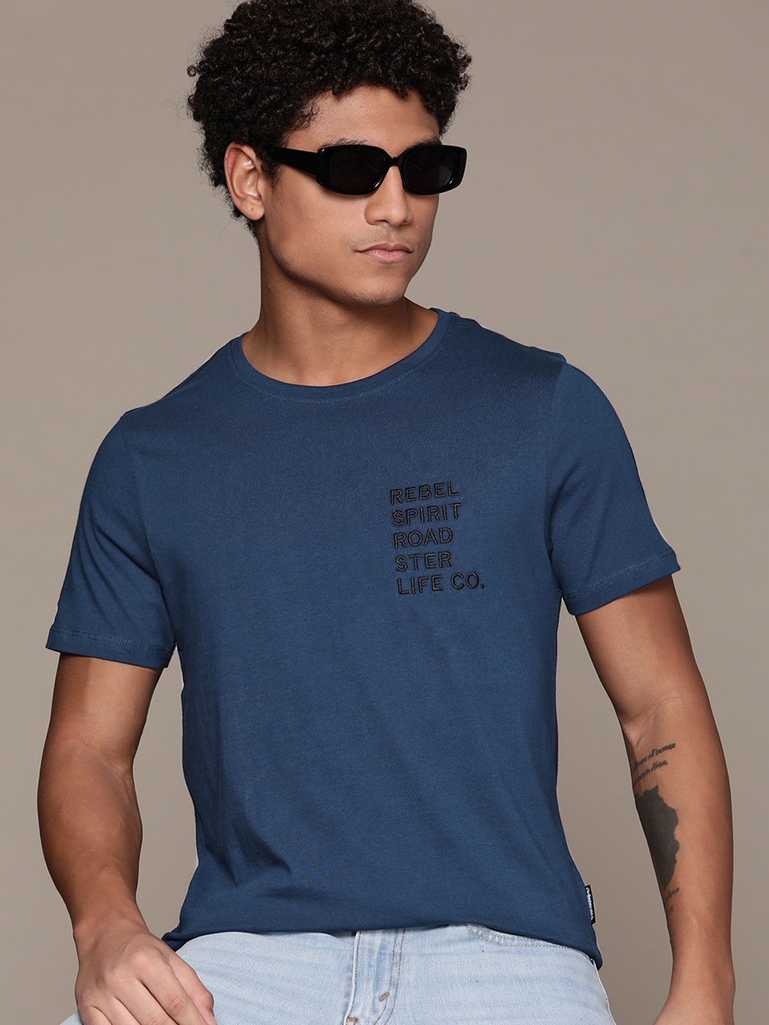 

The Roadster Lifestyle Co. Embroidered Detail Pure Cotton T-shirt, Navy blue