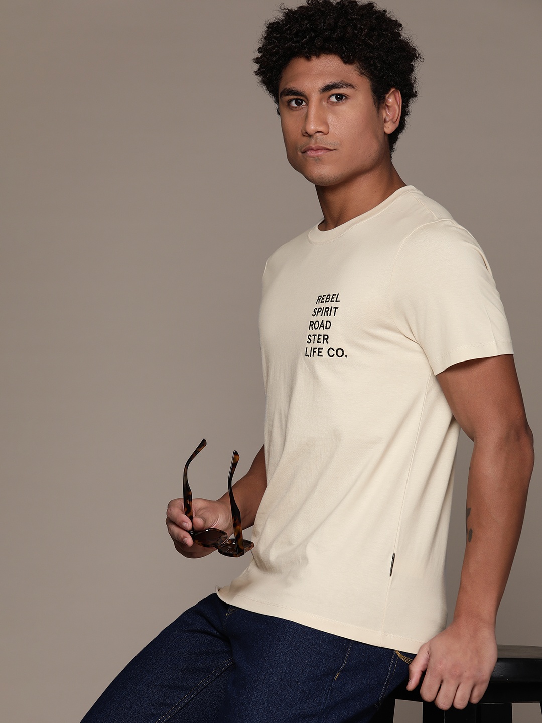 

The Roadster Lifestyle Co. Embroidered Detail Pure Cotton T-shirt, Off white