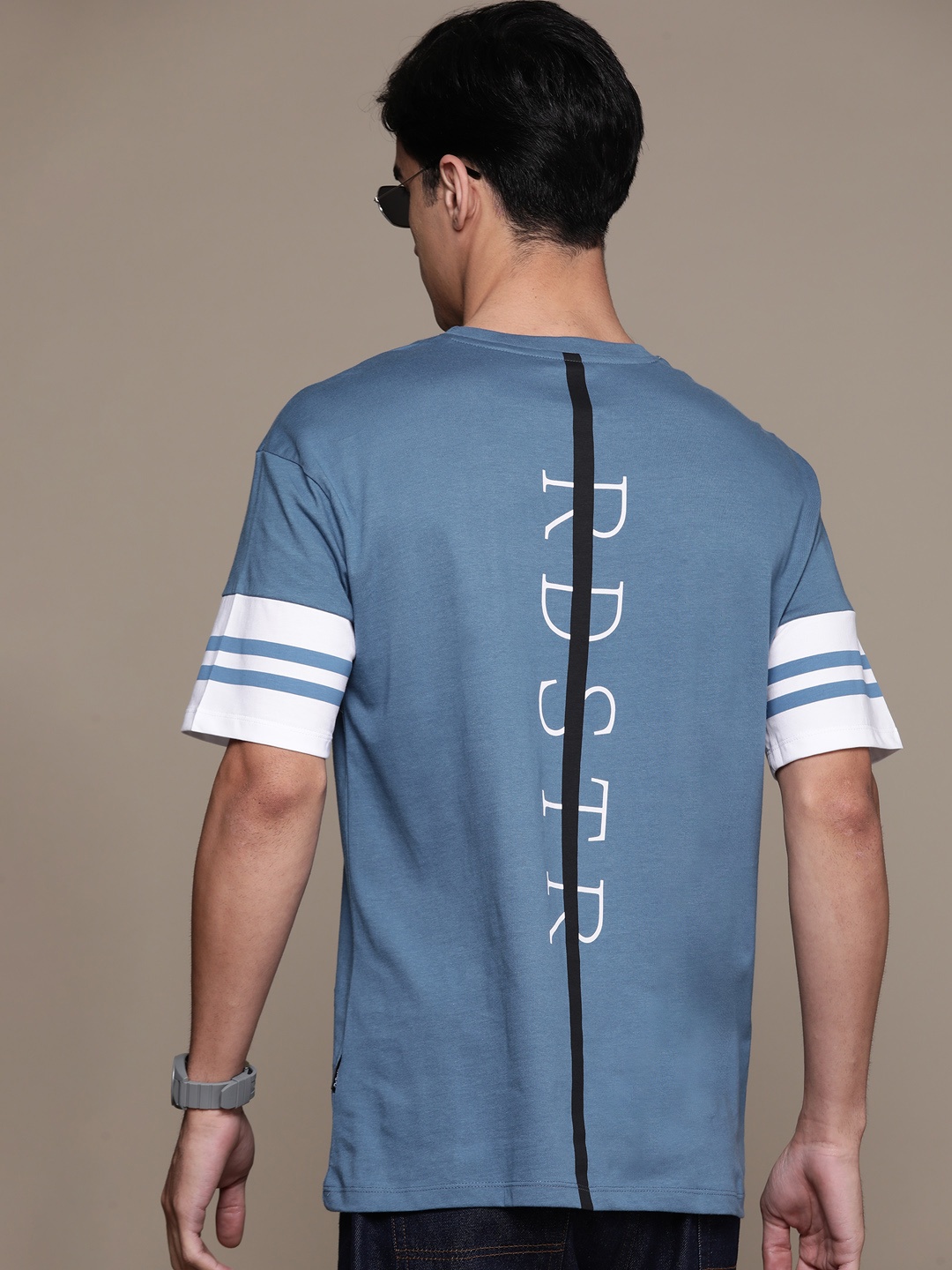 

The Roadster Lifestyle Co. Brand Logo Printed Back Drop-Shoulder Sleeves Cotton T-shirt, Blue