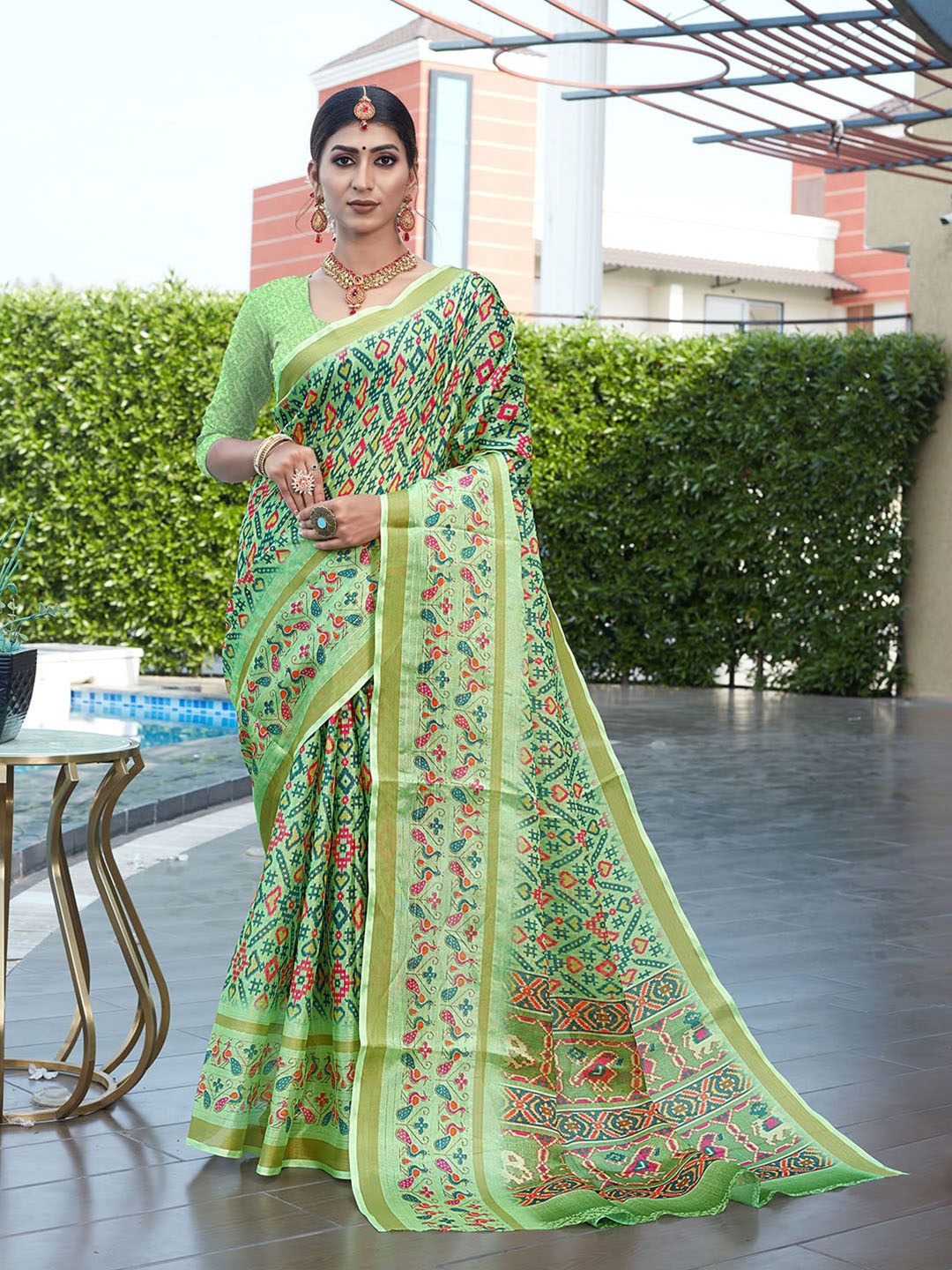 

Pisara Ethnic Motifs Printed Zari Silk Cotton Saree, Green