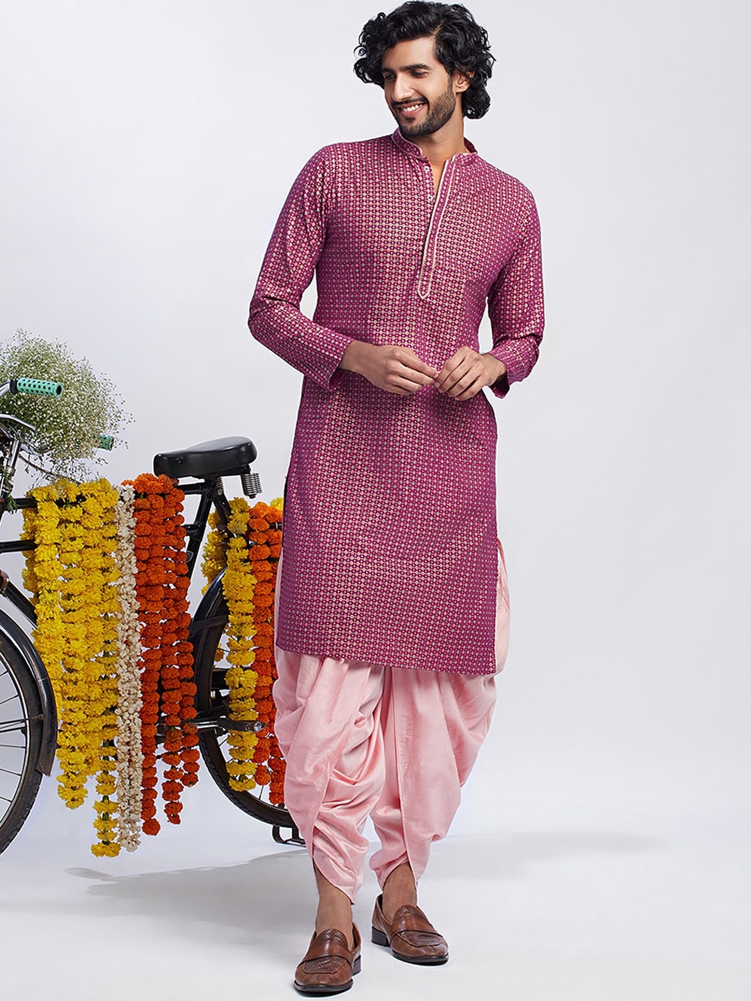 

KISAH Geometric Embroidered Pure Cotton Straight Kurta With Dhoti Pants, Pink