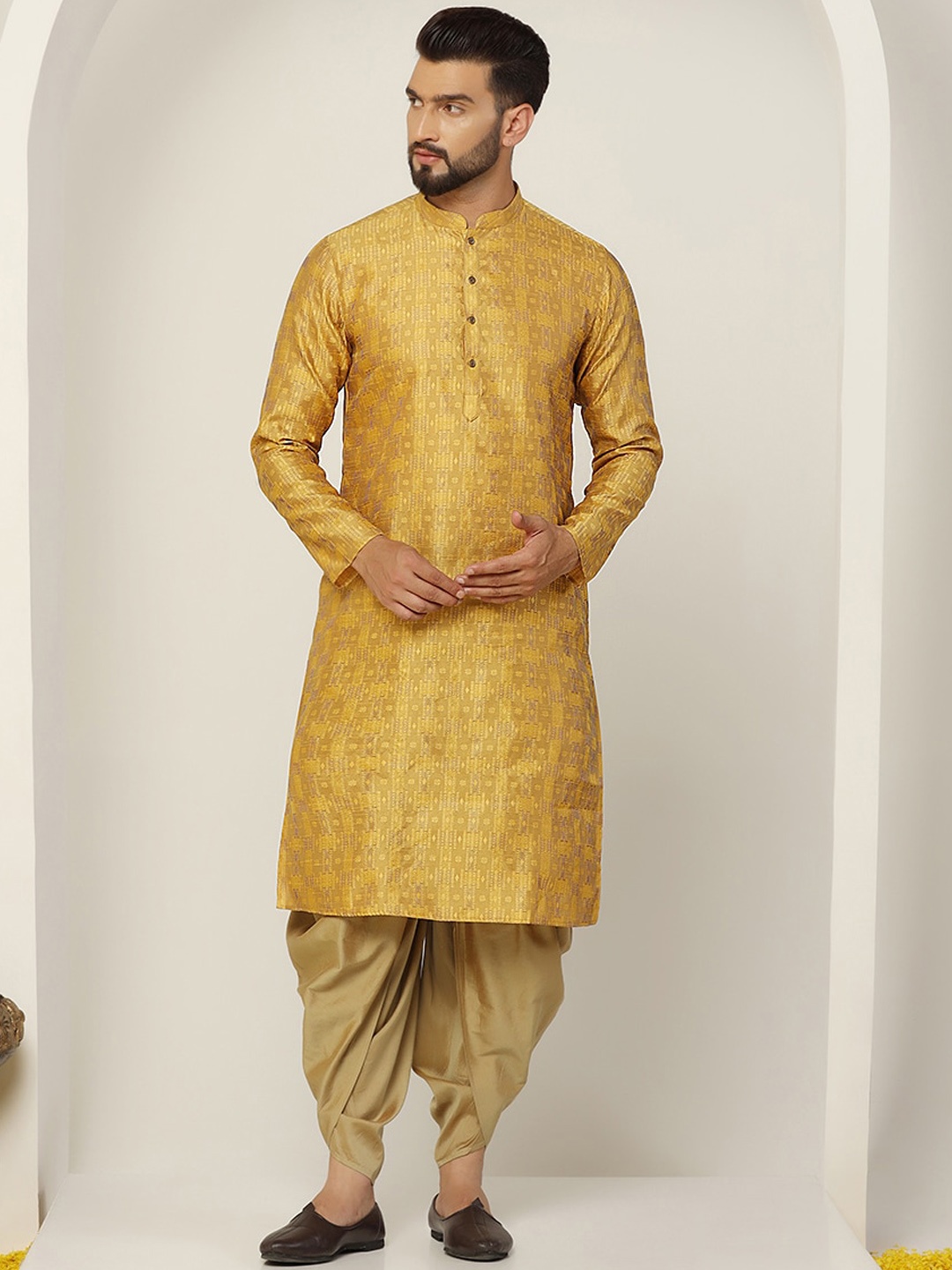 

KISAH Men Textured Regular Fit Abstract Print Kurta Dhoti Set, Mustard