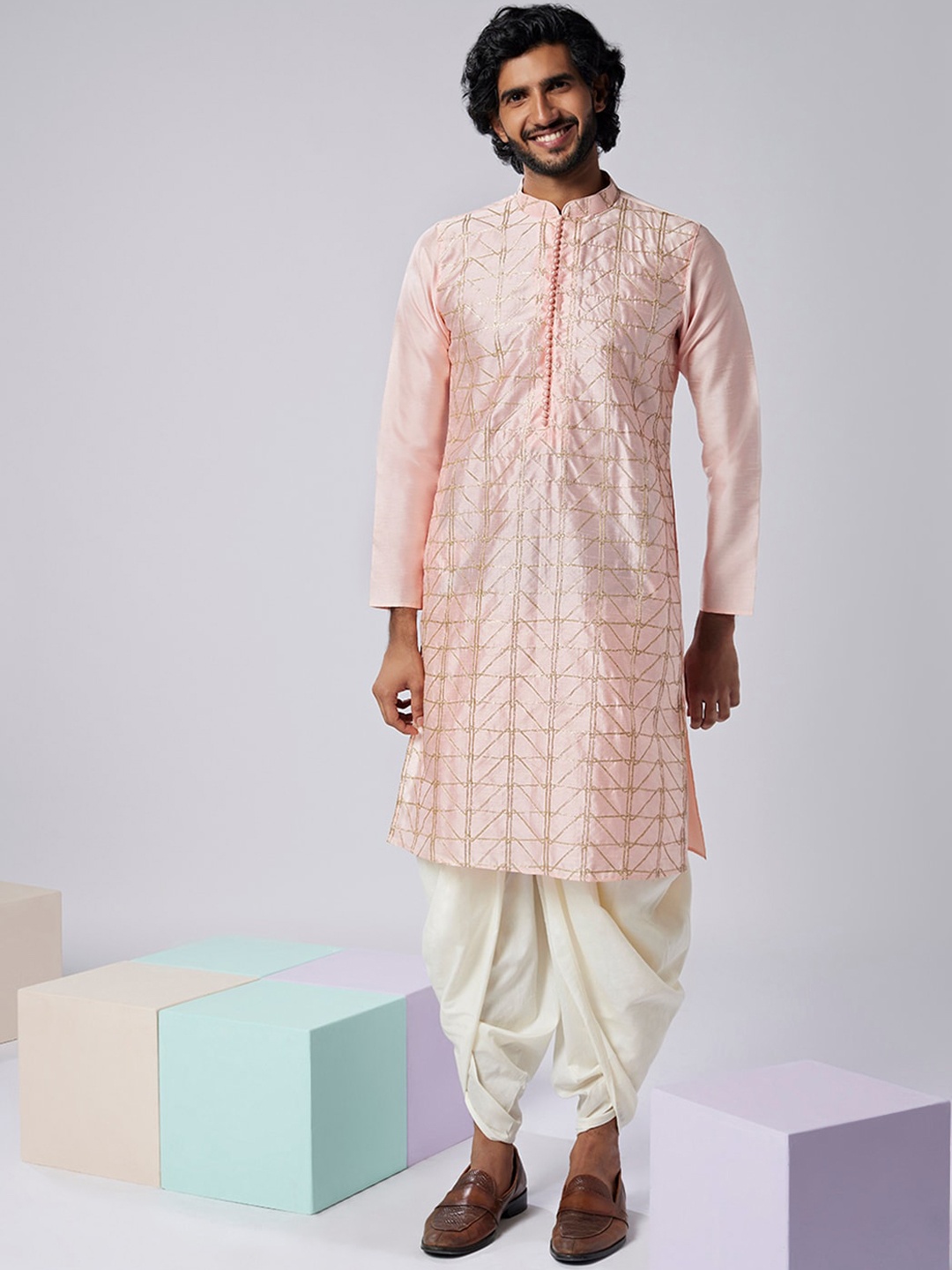 

KISAH Geometric Embroidered Gotta Patti Kurta With Dhoti Pants, Pink