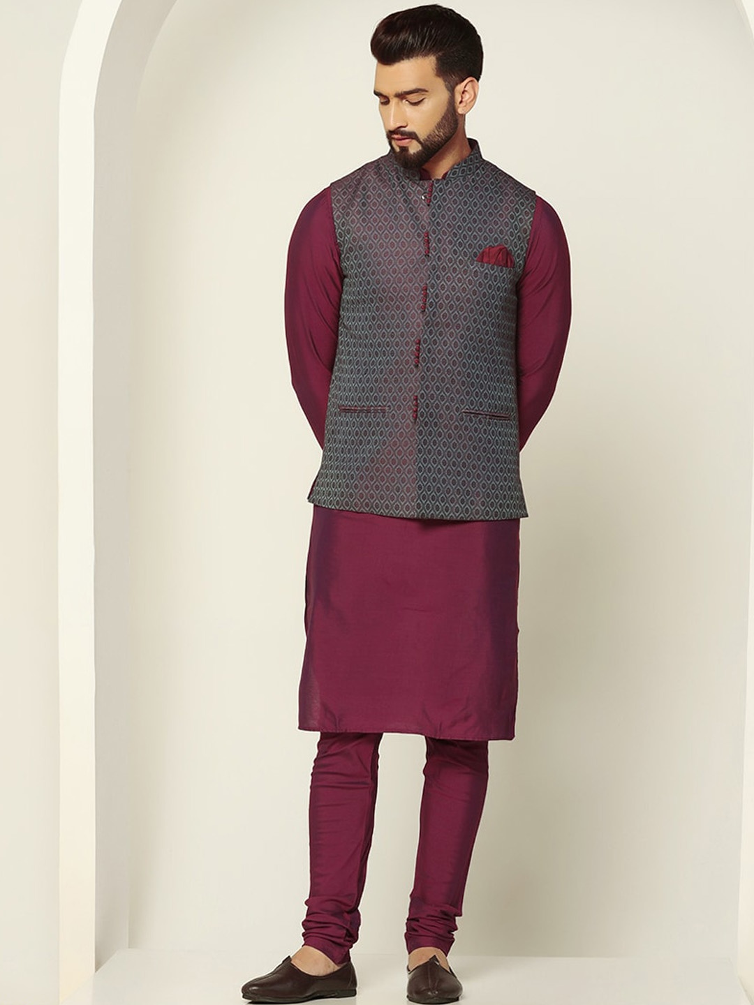 

KISAH Men Textured Regular Fit Gundi Buttons Kurta Jacket Churidar Set, Burgundy