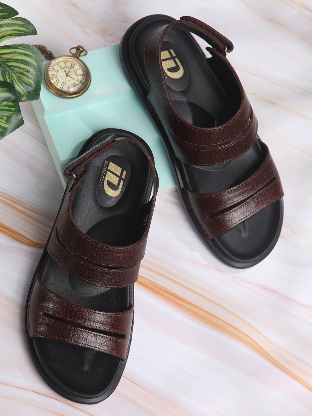 

ID Men Textured Lightweight & Flexible Leather Comfort Sandals, Brown