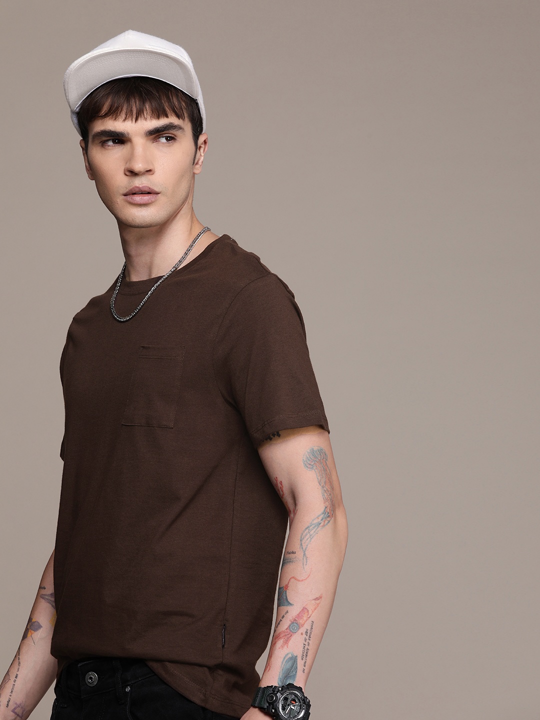 

The Roadster Life Co. Pure Cotton With Chest Pocket T-shirt, Coffee brown