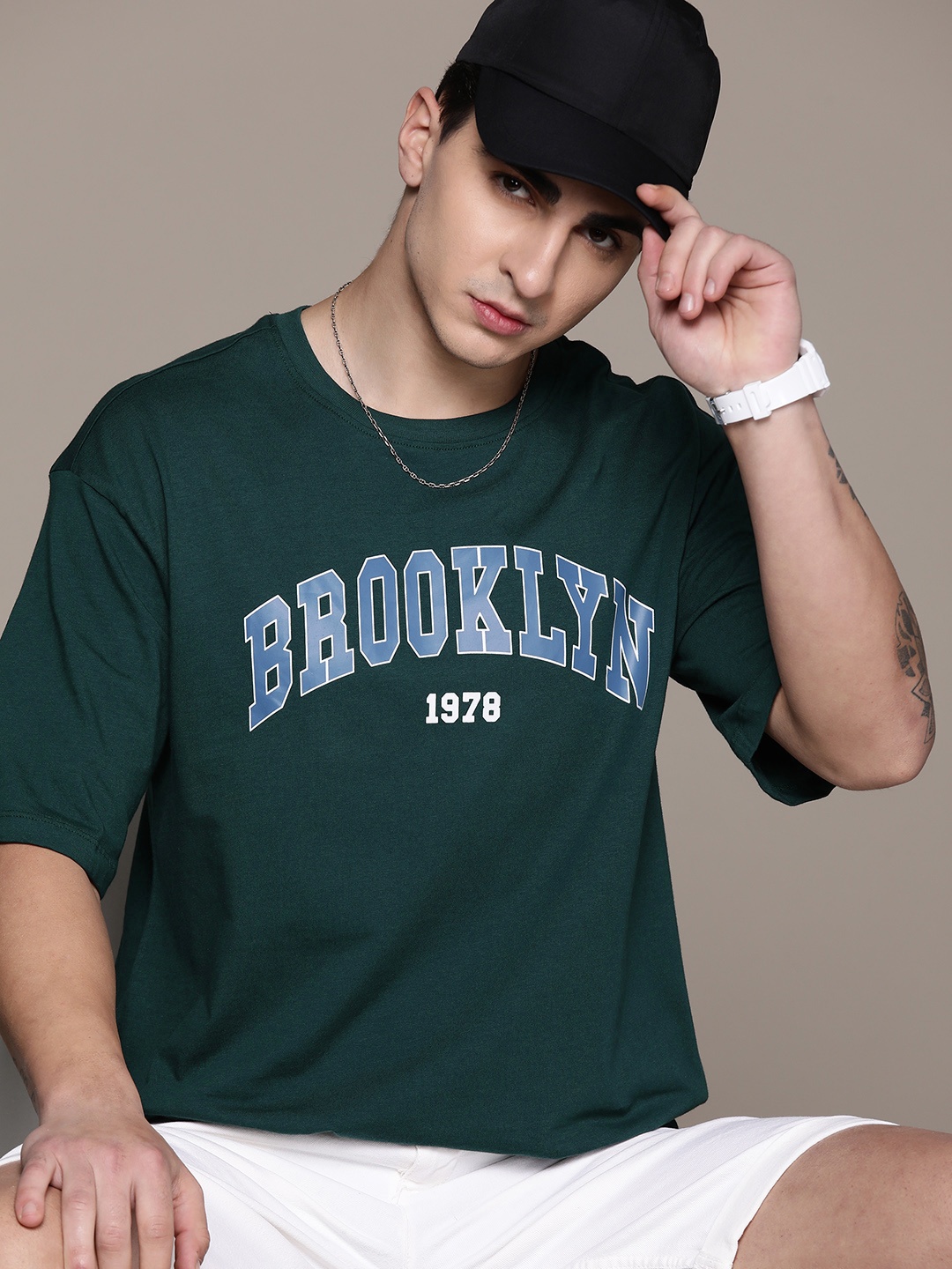 

The Roadster Lifestyle Co. Printed Drop-Shoulder Sleeves Pure Cotton T-shirt, Green