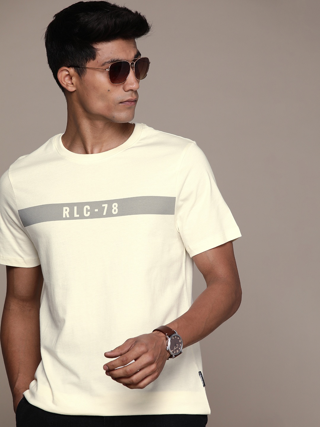 

The Roadster Lifestyle Co. Short Sleeves T-shirt, Cream