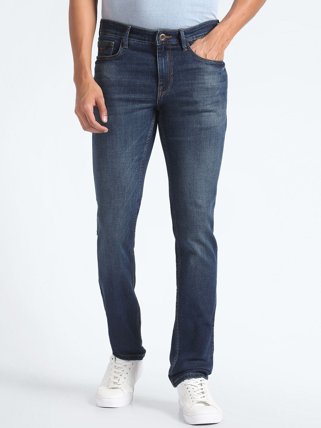 

Flying Machine Men Slim Fit Clean Look Heavy Fade Stretchable Jeans, Blue