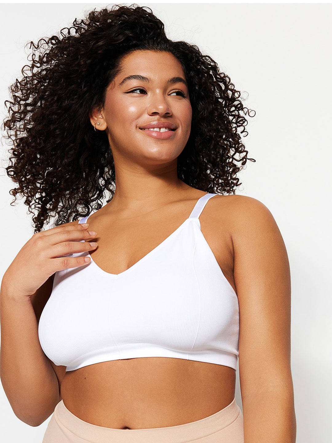 

Trendyol Full Coverage Lightly Padded Bra With All Day Comfort, White